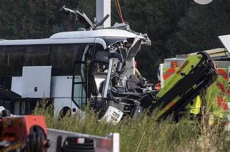 German Bus Crashes On Swiss Highway 13 Injured Am 1440 Kycr Minneapolis Mn