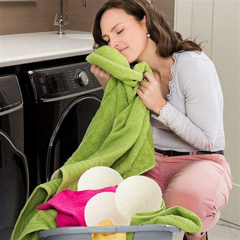 wool dryer balls that helps you dry your laundry viral gads