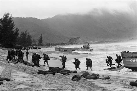 Us Marines Arrive In Da Nang On March 8 1965 Vietnam War Vietnam