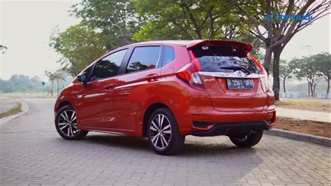 Once you have experienced honda's innovative rear seating, it is impossible to go back to. Review Honda Jazz RS 2019 Facelift Bergambar - Rumah ...