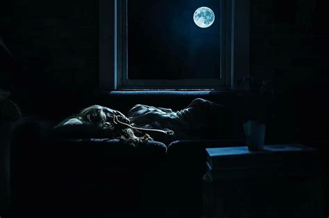 ليل ، القمر ، داكن ، أزرق ، النساء ، فتاة ، كنبة ، غرفة المعيشة ، ينام pikist