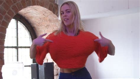 kate lawler most balloons popped with bum in 30 secs world record wednesday youtube