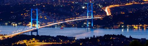Hier habe ich meine reisetipps zu den sehenswürdigkeiten in istanbul gesammelt und wie du sie am einfachsten während einer städtereise siehst. Bosporus Brücke in Istanbul - kulturhistorisch und berühmt