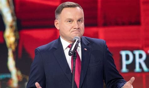 Daring and outgoing, loud and confident wanted by many however very hardly approachable. Andrzej Duda. Ostatnia nadzieja PiS - Plus Minus na wybory ...