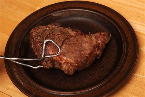 2 Ways To Cook Rib Eye Steak So Its Tender And Juicy According To A