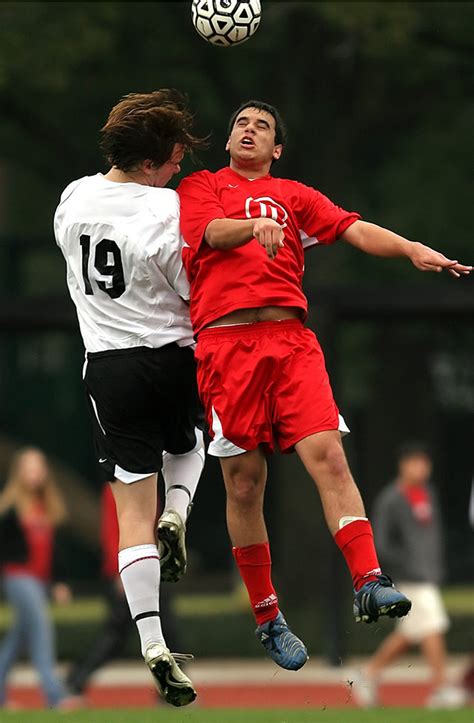 The cte center, part of the boston university alzheimer's disease center, is receiving the brain. How heading a football can injure your brain