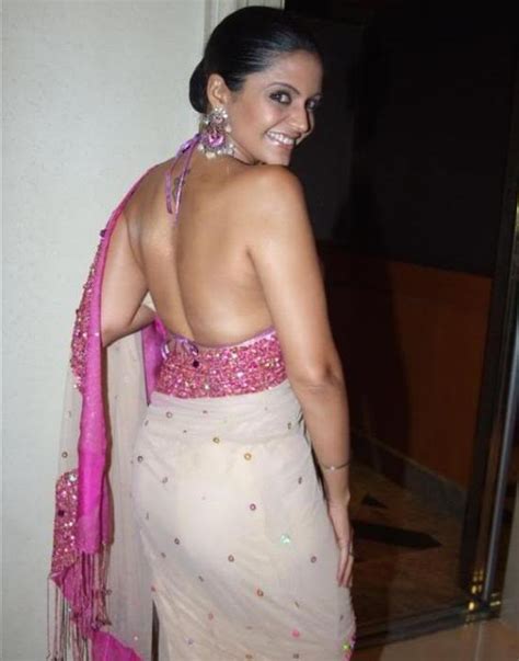 Mandira Bedi Hot Back In Backless Saree Sleeveless Blouse Pics Chinki