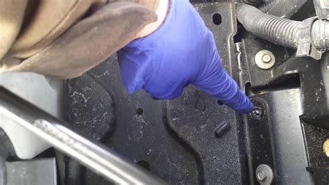 Easy headlight change on a 2011 GMC Sierra 