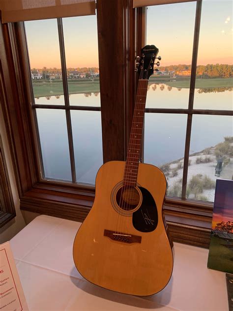Charitybuzz Thomas Rhett Signed Acoustic Guitar