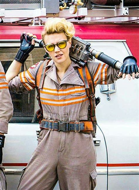 Kate Mckinnon As Holtzmann In Ghostbusters 2016 Ghostbusters Kate