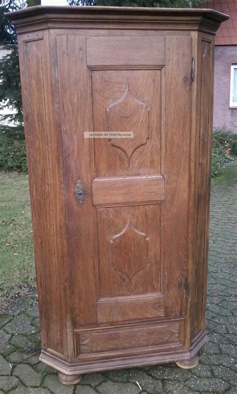 Ikea hängeschrank front tür 1 vitrine massiv details zu antik buffet schrank eiche massiv vitrinenschrank. Alter Eckschrank Eiche Massiv Schrank
