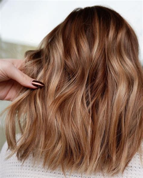 Honey blonde hair color is a stylish neutral that suits everyone. Copper, golden, honey blonde balayage hair color # ...