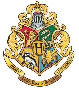 Harry potter è una serie di sette libri di stile fantasy scritta da j.k. Stemma | Hogwarts, Stemma, Harry potter incantesimi