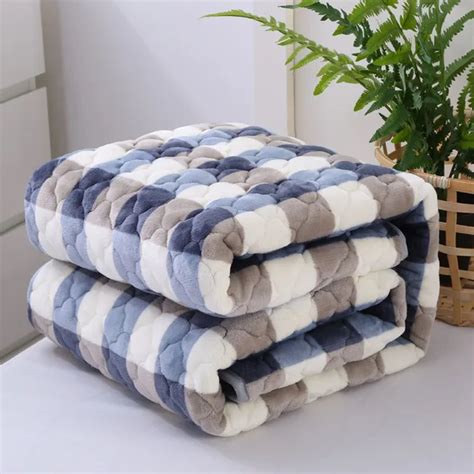 180200cm Flannel Blanket Singleplayer Thermal Thickening Coral Fleece