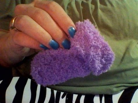 Knit these cutest baby boots , cabled baby boots , how to knit braided boots | 0 to 1 year.happy knitting. Loom knit baby booties - YouTube