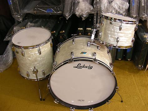 Vintage 1976 Ludwig White Marine Pearl 3 Piece Drum Set Kit Reverb