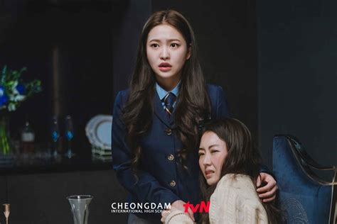 tvn on twitter jenna and her mom 👩‍👧😢 cheongdaminternationalhighschool every wed 20 00 gmt 8