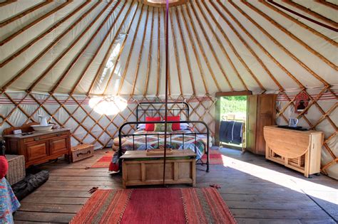 Meadowsweet Luxury Yurt 3 At Swallowtails Cool Camping 3390