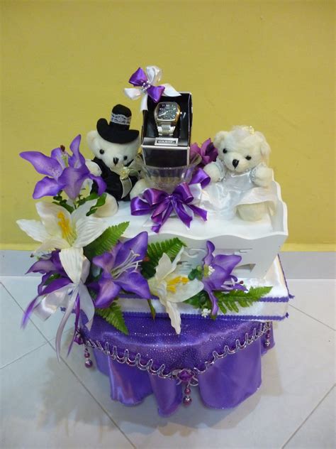 Gubahan hantaran simple kain pelikat rimbunan kasih. Gubahan Hantaran JS Creation: Gubahan Jam Tangan