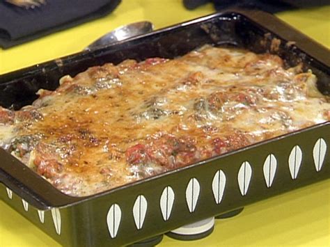 Chef james martin heads around yorkshire to explore the best cuisine the county has to offer. Pizzagna Recipe | Rachael Ray | Food Network