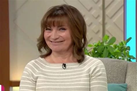 Lorraine Kelly Tells Cheeky Emmerdale Star To Behave As Compliments Leave Her Flustered Ok