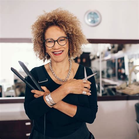Some of us may be tempted to skip the tip in order to trim our final bill, but the practice isn't without plenty of debate. How to Set Your Freelance Hair Stylist Rates Correctly