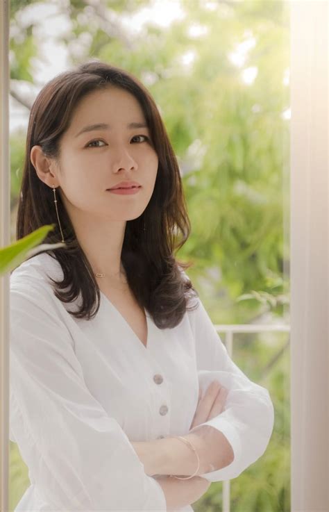 Son ye jin, the star of crash landing on you, is popularly known as the queen of melodramas. Son Ye-jin "'Hurt by heart', one of the proposed works ...