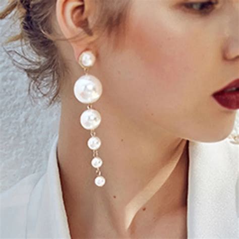 Trendy Pearl Earrings For Women White Round Artificial Pearls Earrings