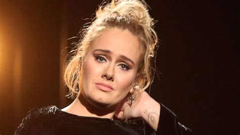 Adele Worries Fans As She Struggles To Walk Amid Crippling Health Woe Hello