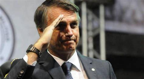 bolsonaro assina decreto que facilita a posse de armas no brasil
