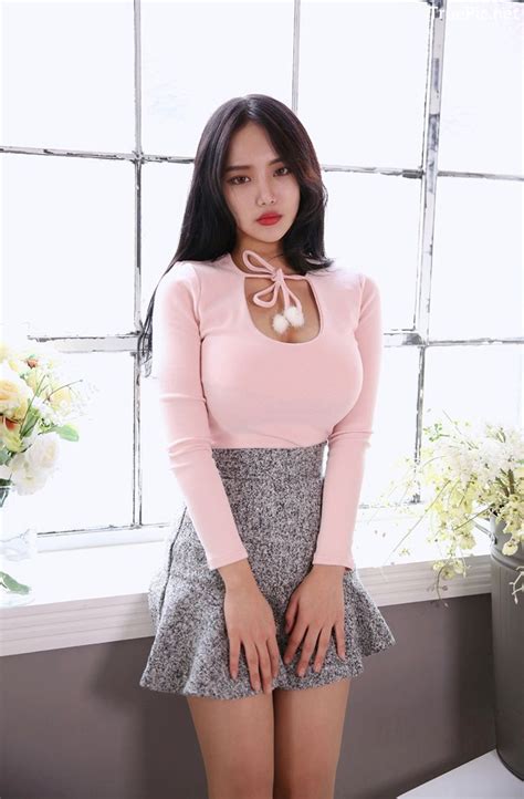 Korean Beautiful Model Ji Seong Fashion Photography