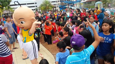 Upin Ipin At Bayou Lagoon Park Resort Youtube