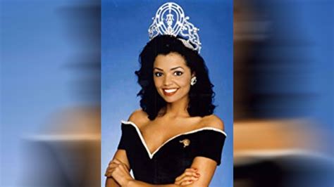 Chelsi Smith Miss Universe 1995 From Texas Dies At Age 45