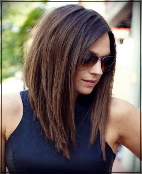 Be it short hair, long hair, medium hair, thick hair, thin hair, straight hair or curly hair, hairstyles with bangs compliment all. Medium length haircuts with bangs 2020