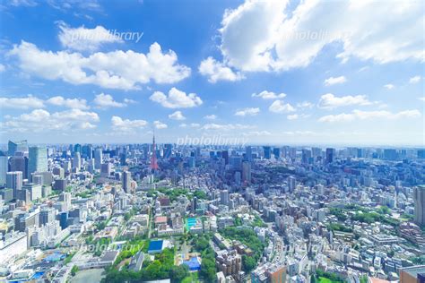 東京風景 大都会を流れる雲 写真素材 [ 7012193 ] フォトライブラリー photolibrary
