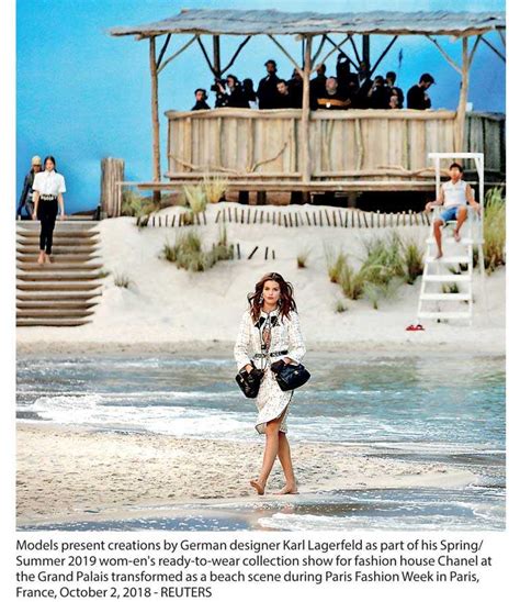 Lifes A Beach At Chanel For Paris Fashion Week Daily Ft