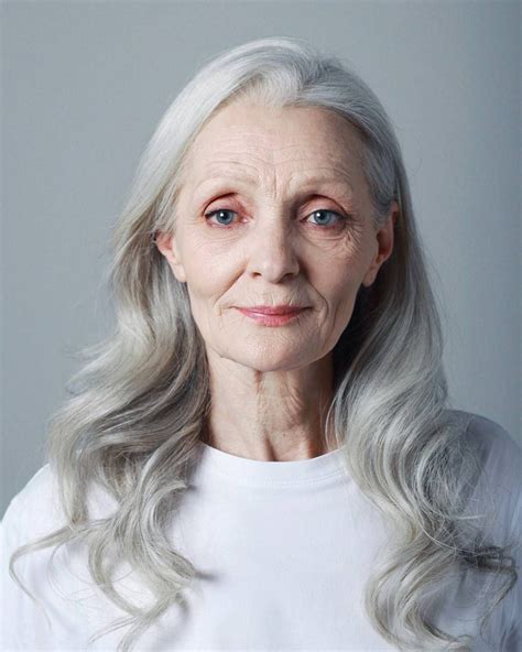 These Older Models Prove That Beauty Doesn’t Have An Expiration Date Pictures Older Models