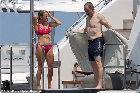 Jerry Seinfeld And Wife Jessica Holiday On A Yacht In Saint Tropez