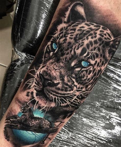Our Artist Cebaz Is Performing Next Level Tattoos Those Eyes Leopard Tattoos Snow Leopard