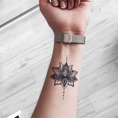 300 Small Wrist Tattoos Ideas For Girls 2021 Women Wristband Designs