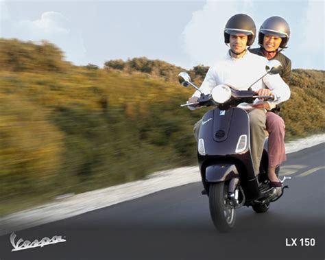 Vespa lx 150 price in india is ₹ 85,000 (expected). 2009 Vespa LX150