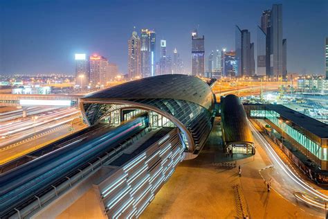 Book your tickets online for dubai metro, dubai: 8 types of people you can't avoid on Dubai's Metro