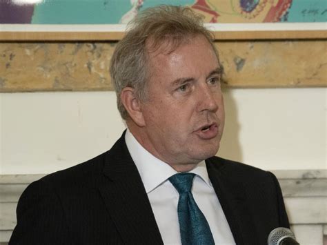 uk ambassador to us kim darroch resigns after cable leak the australian