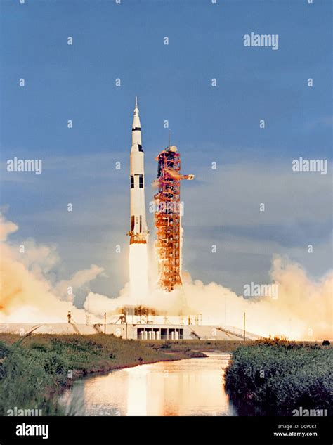 Apollo 15 Launch Rocket Hi Res Stock Photography And Images Alamy