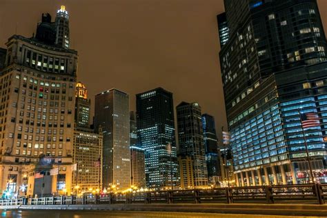Street Level View Of Chicago On A Cold And Windy Night Photorator