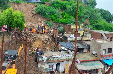 Seven Dead Wall Collapse In Bundi भारी बारिश से बूंदी में बड़ा हादसा