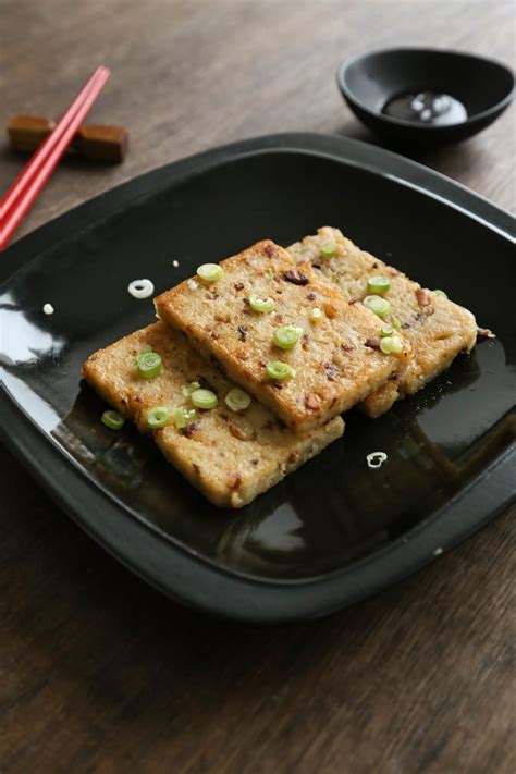 Cut the daikon into sticks. {Recipe} Easy Daikon Radish Cake 蘿蔔糕 | Yi Reservation