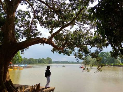Dam Raman Di Kota Metro Asyik Buat Foto Foto