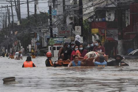 Typhoon Ulysses Triggers Worst Floods In Metro Manila In Years Cebu