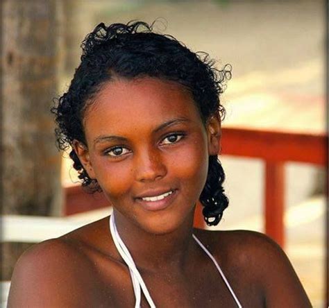 Swahili Woman Tanzania Comoros Kenya